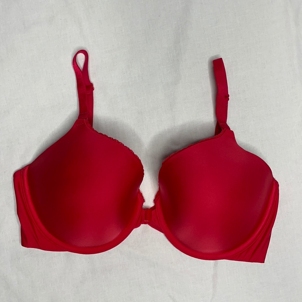 Victoria’s Secret Perfect Coverage Front-Close Bra